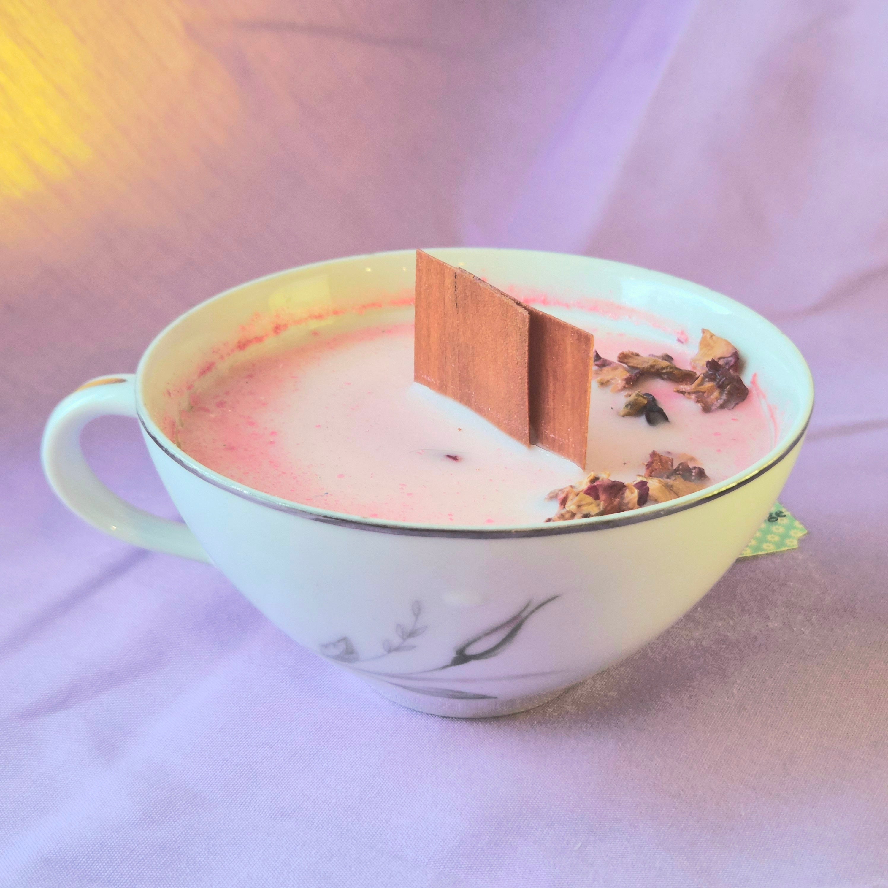 Vanilla Rose Vintage Teacup Candle